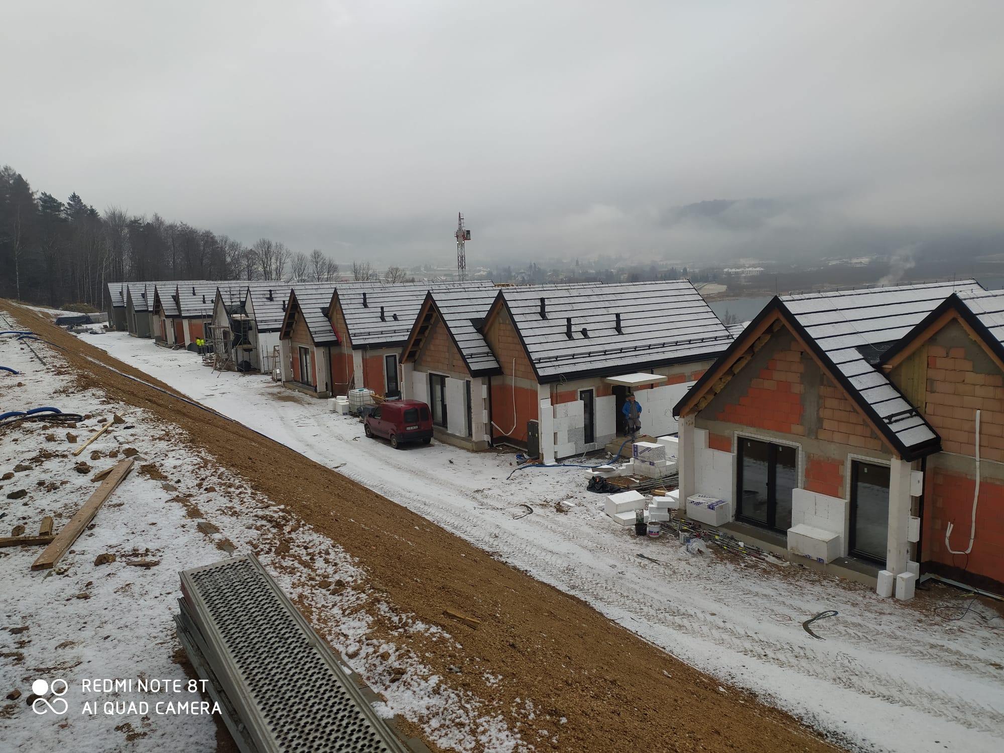 078902a5-1d60-4155-9fff-b9bcc96aca33 2